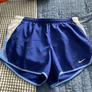 Nike Women’s lined Athletic Shorts NWOT